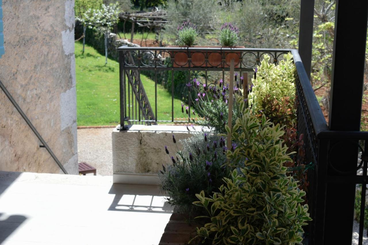 Villa Ca'Pietra, Rustic Stone House Malinska Bagian luar foto