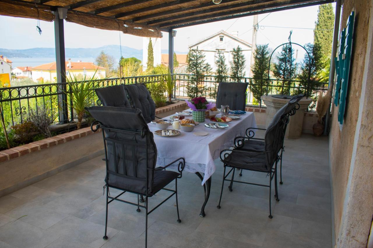 Villa Ca'Pietra, Rustic Stone House Malinska Bagian luar foto